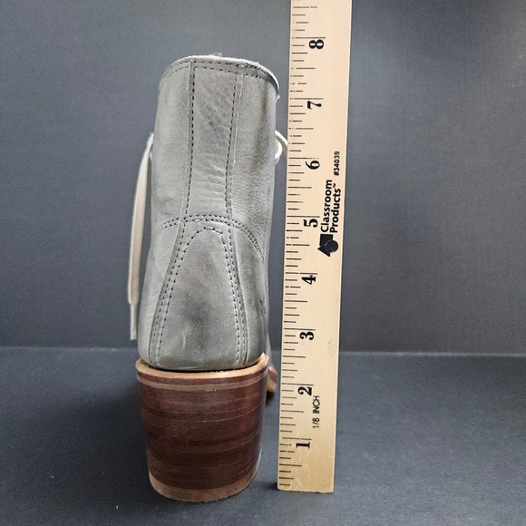 FRYE Women's Leather Sabrina Lace Up Ankle Boots Gray Size 6 Vibram Roccia SCUFF - Picture 15 of 15